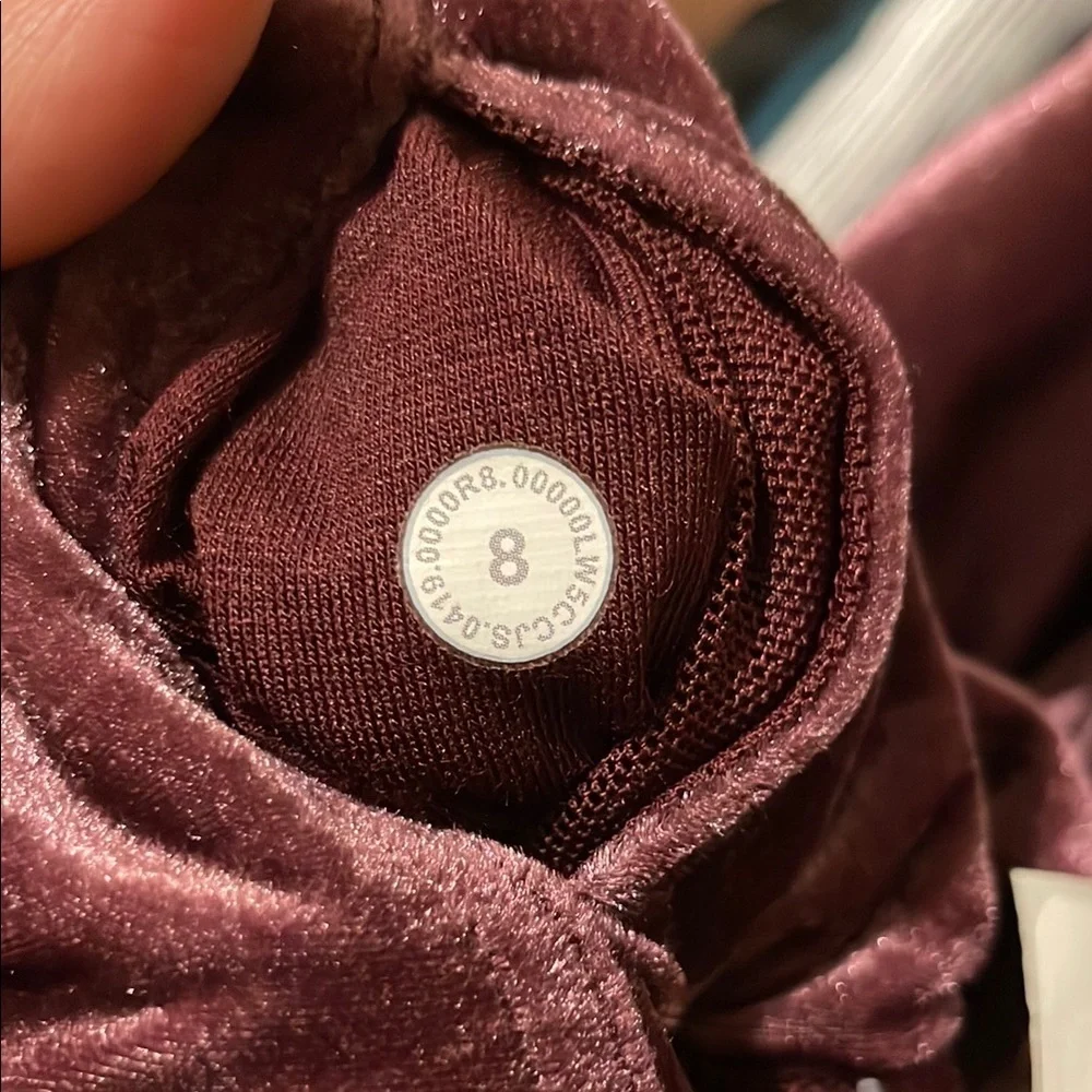 Lululemon Wunder Lounge High-Rise Tight 28" Velvet Sz 8 Garnet Special Edition - Picture 7 of 7